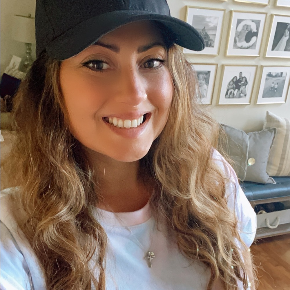 Meet your Posher, Cecily